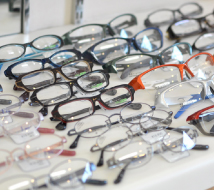 はたえコンタクトレンズ内メガネ販売コーナー（平戸市）はたえ眼科に隣接